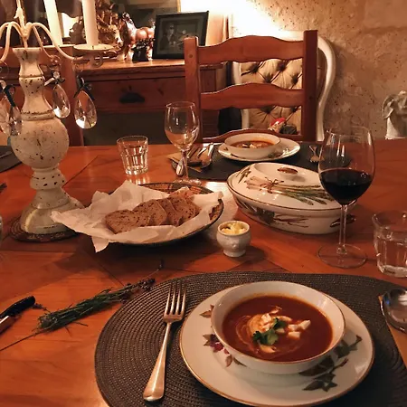 Bed & Breakfast Le Peyrail 3*