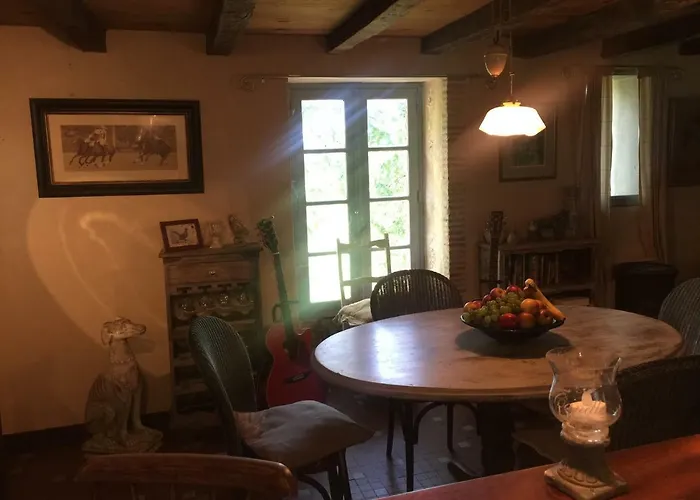 Bed & Breakfast Le Peyrail 3*