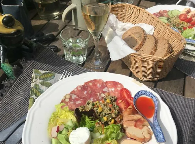 Le Peyrail Bed & Breakfast Les Lèves-et-Thoumeyragues